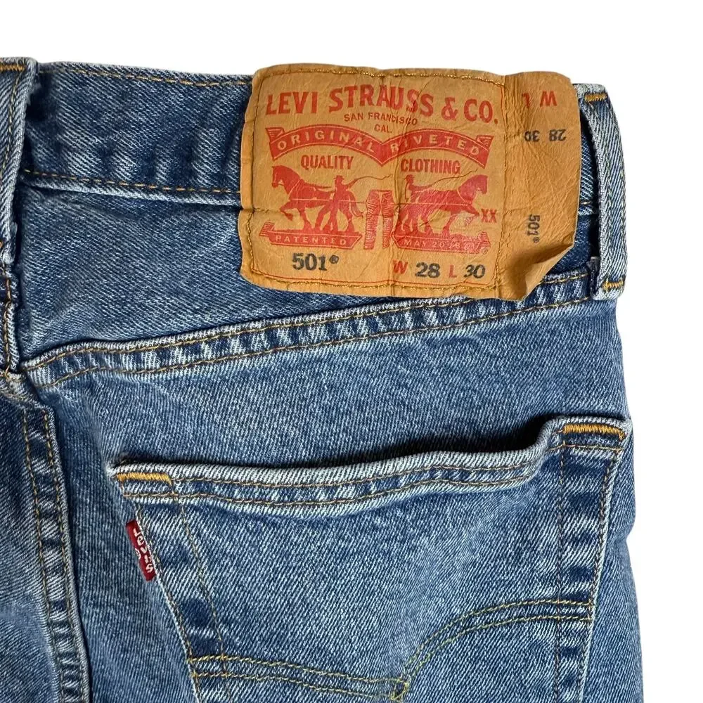 Levi's 501 Jeans Mens 28x29 Blue Denim Frayed Hem Mid-Rise Original Fit Straight